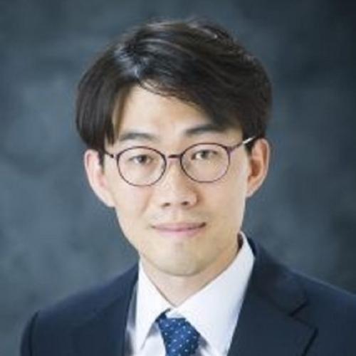 Donghoon Kim headshot