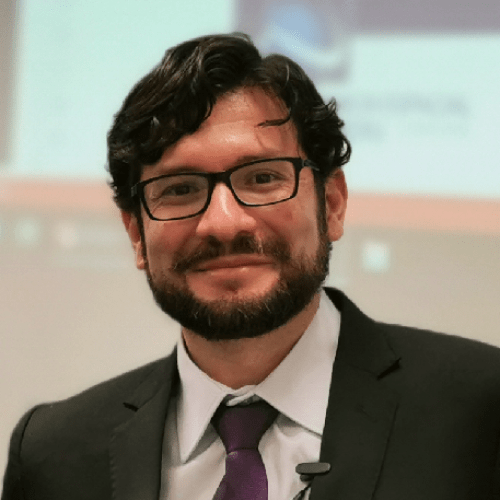 Robert Perea-Tamayo headshot