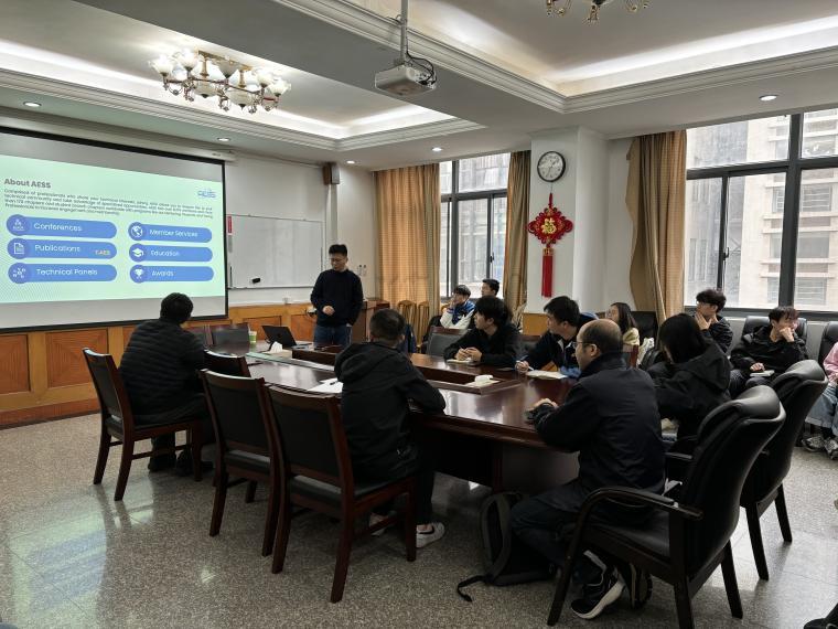 Yuanxin Wu at Shanghai Chapter