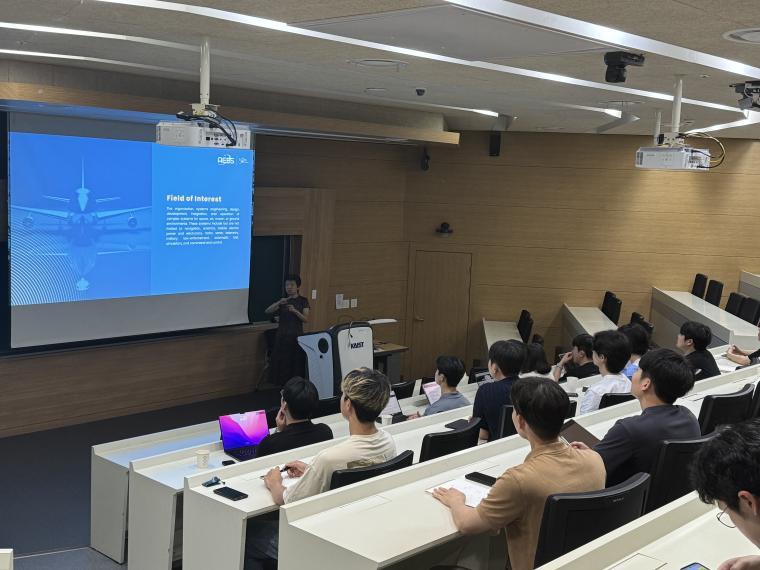 Jian Li at IEEE Daejeon Section, Korea Advanced Institute of Science and Technology