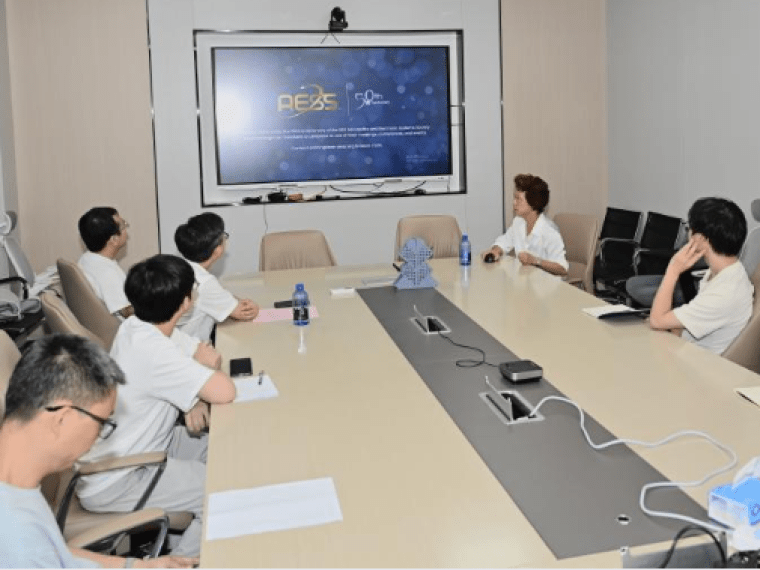 Jian Li at Shenzhen University	