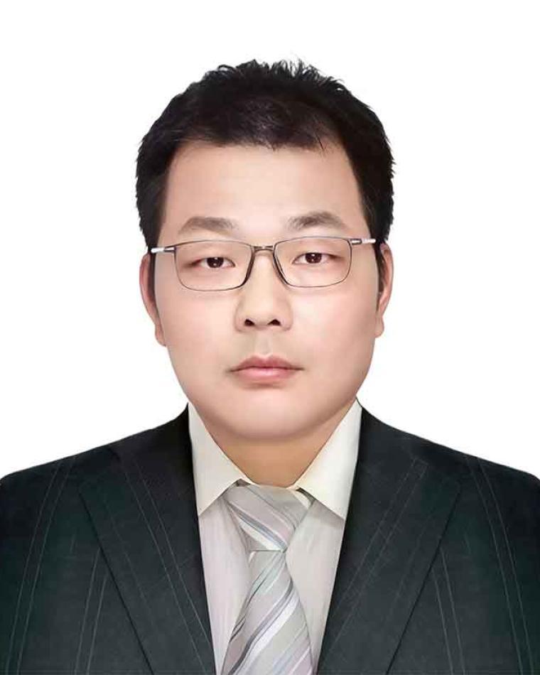 Shuang Li