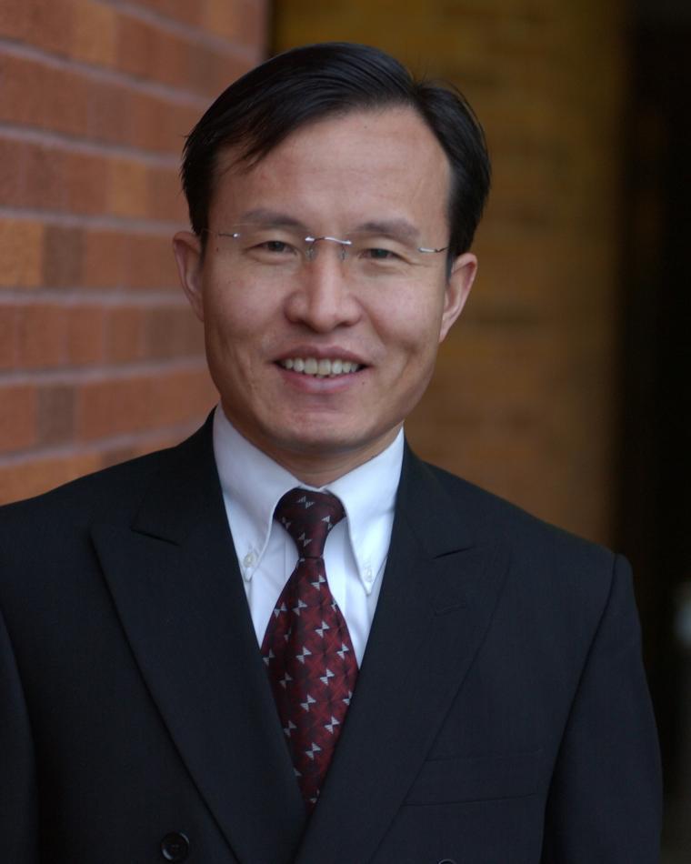 Ruhai Wang headshot