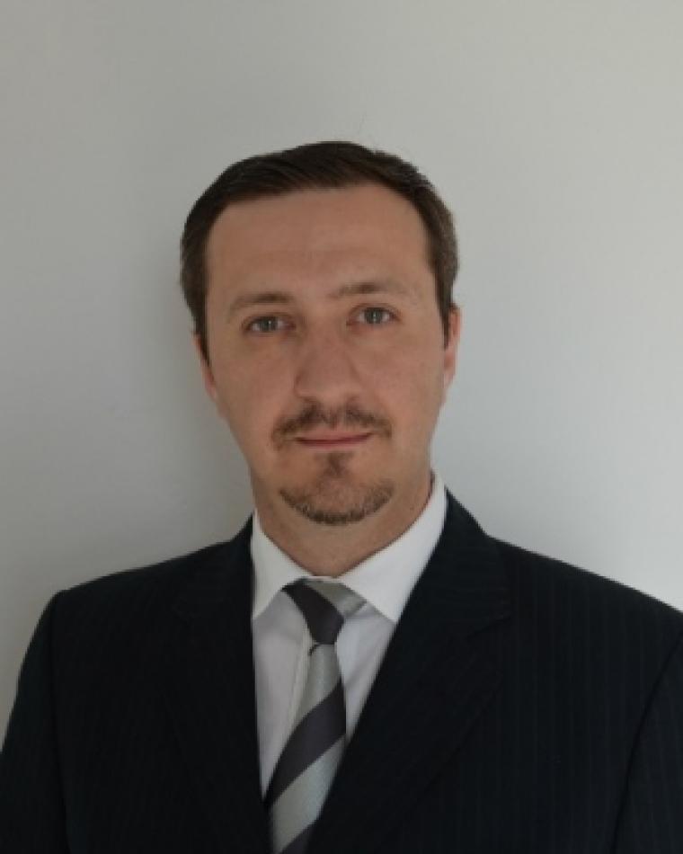Faruk Uysal headshot