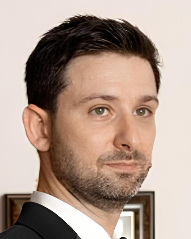 Fabrizio Santi headshot