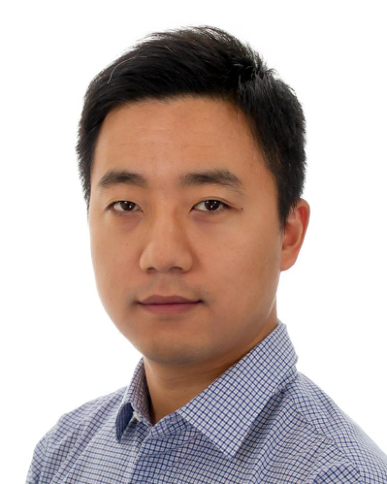 Yan Xu headshot